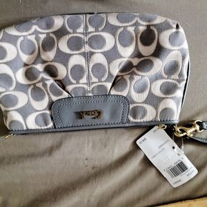 COACH CLUTCH, NEW WITH TAGS, NEVER USED,GRAY/WHITE